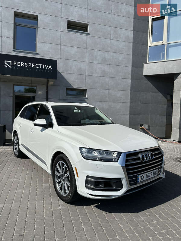 Внедорожник / Кроссовер Audi Q7 2016 в Хмельницком