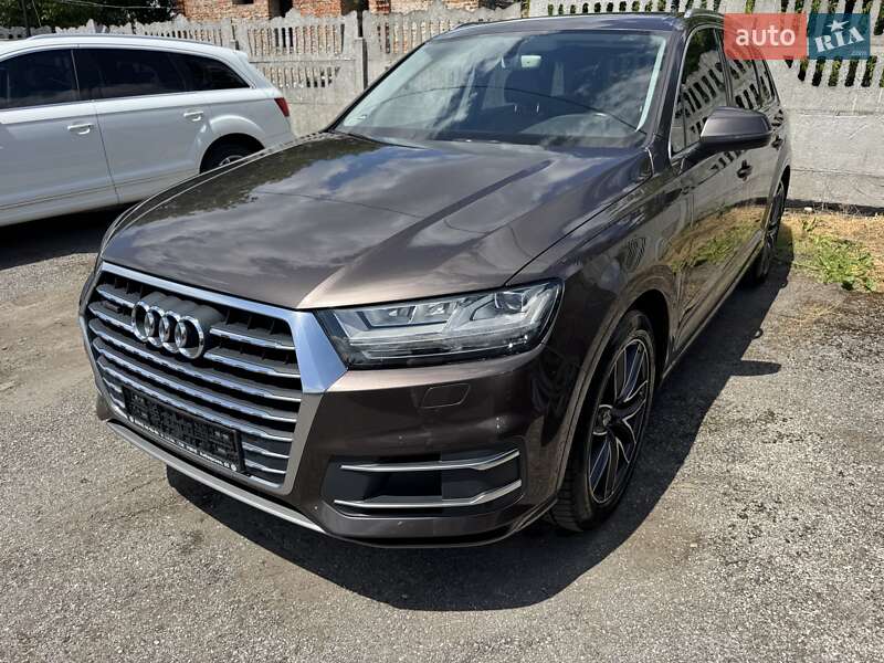 Внедорожник / Кроссовер Audi Q7 2015 в Тернополе