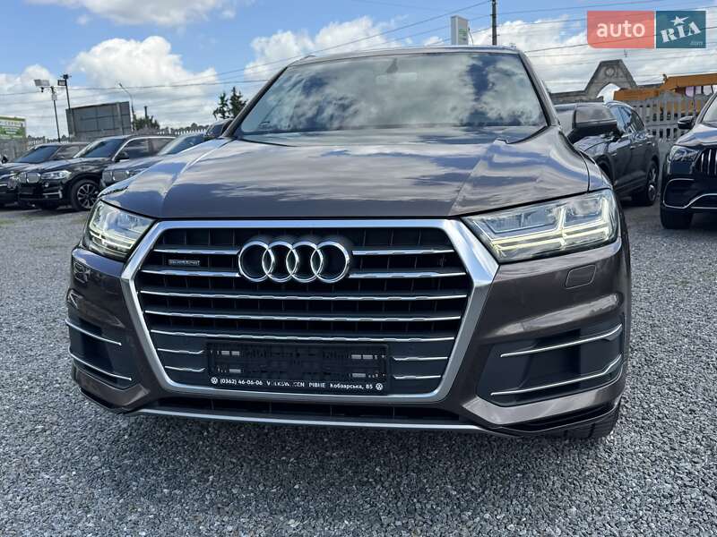 Внедорожник / Кроссовер Audi Q7 2015 в Тернополе