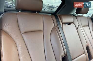 Внедорожник / Кроссовер Audi Q7 2015 в 