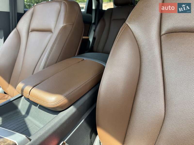 Внедорожник / Кроссовер Audi Q7 2015 в Тернополе