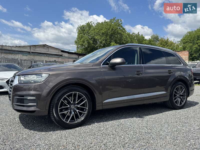 Внедорожник / Кроссовер Audi Q7 2015 в Тернополе