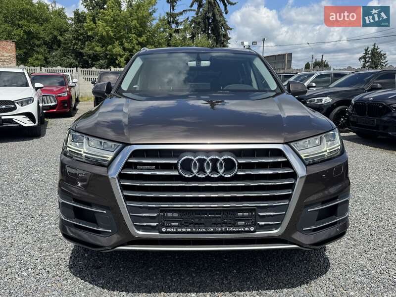 Внедорожник / Кроссовер Audi Q7 2015 в Тернополе