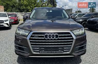 Внедорожник / Кроссовер Audi Q7 2015 в 