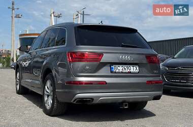 Внедорожник / Кроссовер Audi Q7 2016 в 