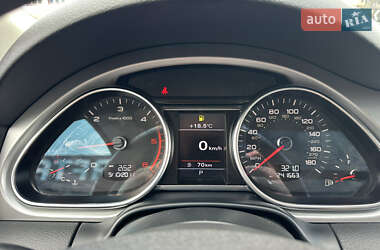 Внедорожник / Кроссовер Audi Q7 2012 в 