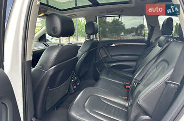 Внедорожник / Кроссовер Audi Q7 2012 в 