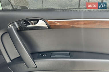 Внедорожник / Кроссовер Audi Q7 2012 в 