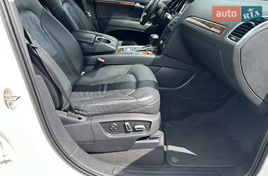 Внедорожник / Кроссовер Audi Q7 2012 в 