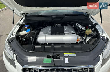 Внедорожник / Кроссовер Audi Q7 2012 в 