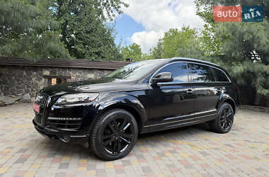 Внедорожник / Кроссовер Audi Q7 2010 в 