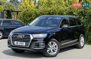 Позашляховик / Кросовер Audi Q7 2018 в 