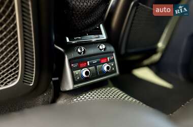 Внедорожник / Кроссовер Audi Q7 2012 в 