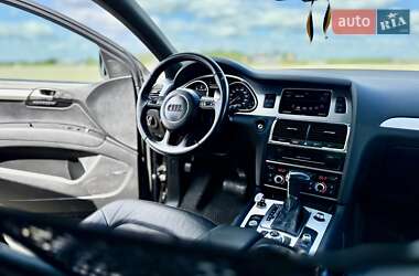 Внедорожник / Кроссовер Audi Q7 2012 в 