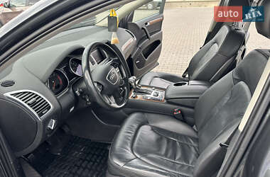 Внедорожник / Кроссовер Audi Q7 2015 в 