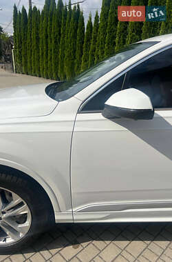 Внедорожник / Кроссовер Audi Q7 2020 в 