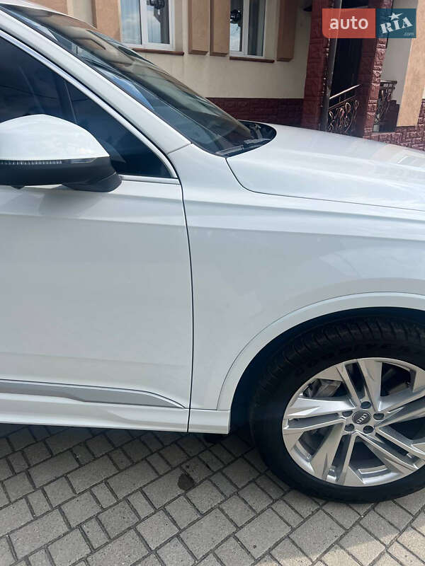 Внедорожник / Кроссовер Audi Q7 2020 в Львове