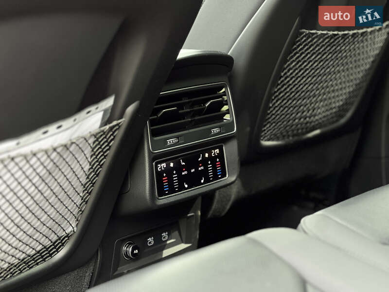 Позашляховик / Кросовер Audi Q7 2021 в Києві