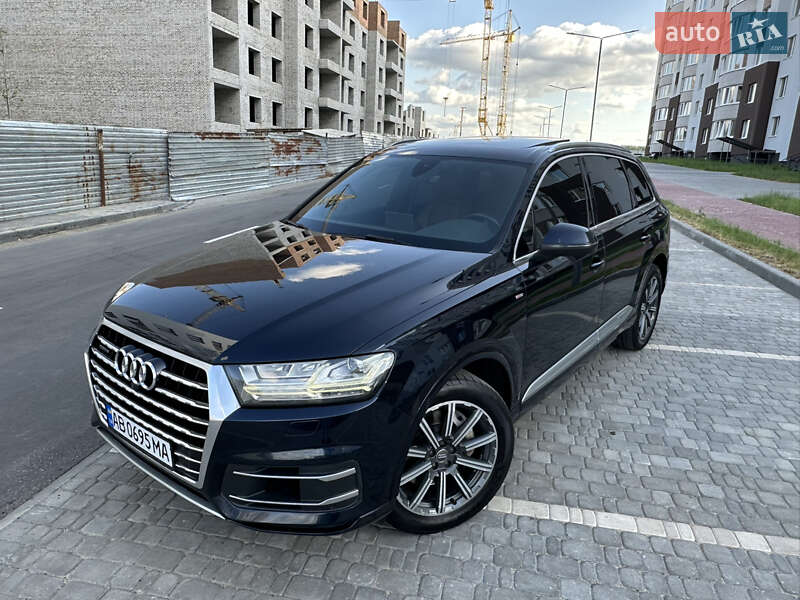 Внедорожник / Кроссовер Audi Q7 2016 в Виннице