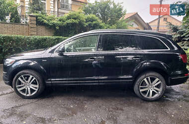 Внедорожник / Кроссовер Audi Q7 2015 в 