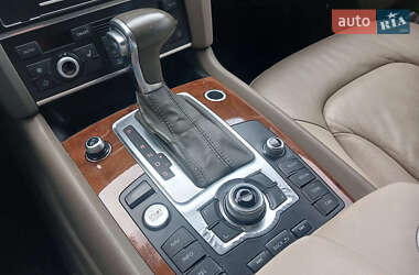 Внедорожник / Кроссовер Audi Q7 2015 в 