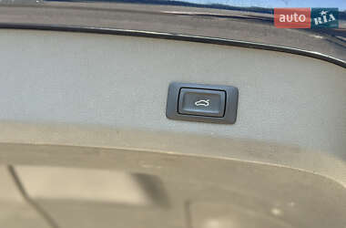 Внедорожник / Кроссовер Audi Q7 2014 в 