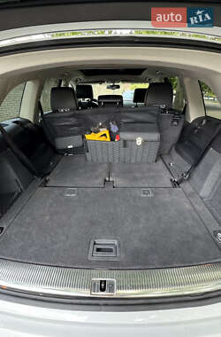 Внедорожник / Кроссовер Audi Q7 2011 в 