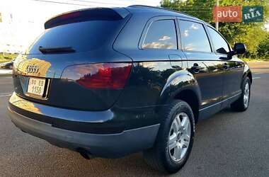 Внедорожник / Кроссовер Audi Q7 2007 в 