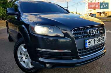 Внедорожник / Кроссовер Audi Q7 2007 в 