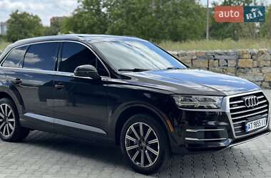 Внедорожник / Кроссовер Audi Q7 2016 в 