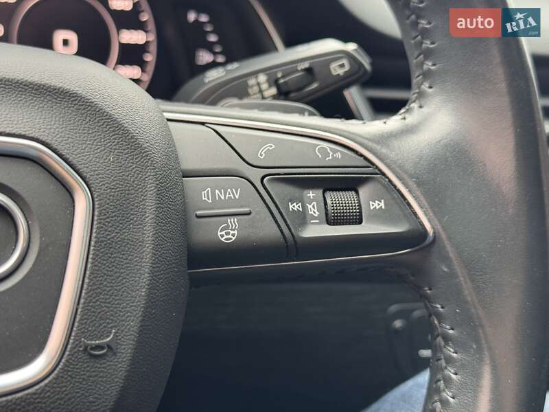 Внедорожник / Кроссовер Audi Q7 2017 в Киеве