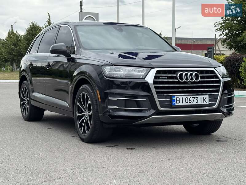 Внедорожник / Кроссовер Audi Q7 2017 в Киеве