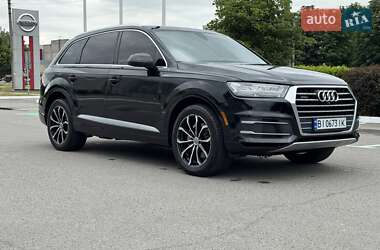 Позашляховик / Кросовер Audi Q7 2017 в 
