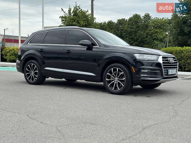 Внедорожник / Кроссовер Audi Q7 2017 в Киеве