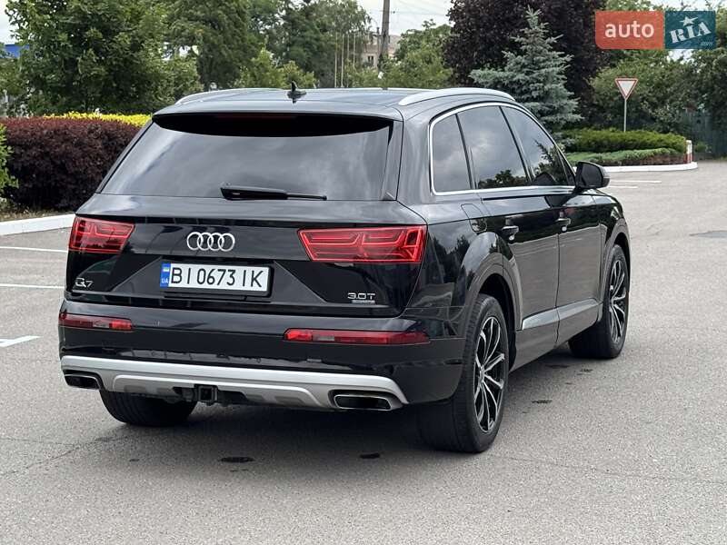 Внедорожник / Кроссовер Audi Q7 2017 в Киеве