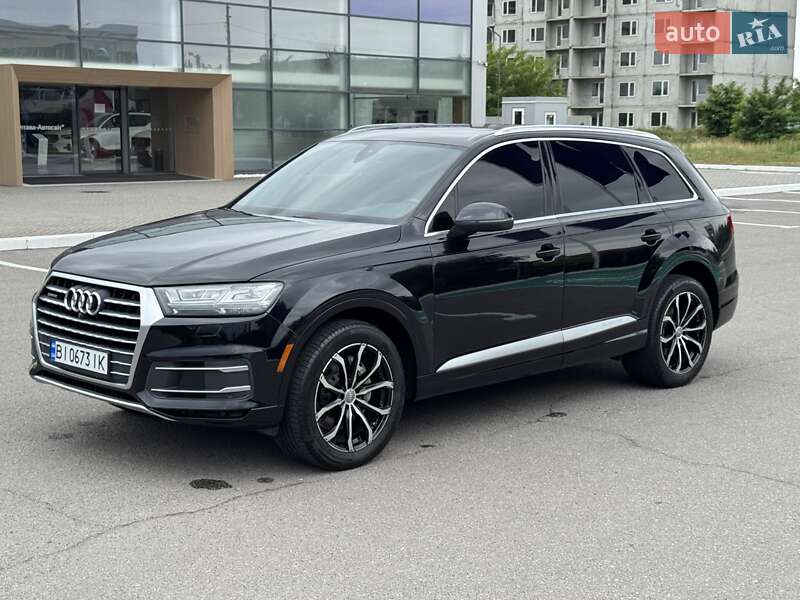 Внедорожник / Кроссовер Audi Q7 2017 в Киеве