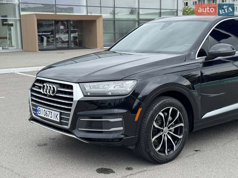 Внедорожник / Кроссовер Audi Q7 2017 в Киеве