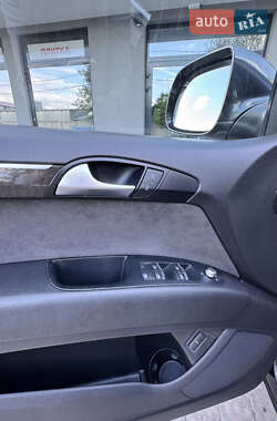 Внедорожник / Кроссовер Audi Q7 2014 в 