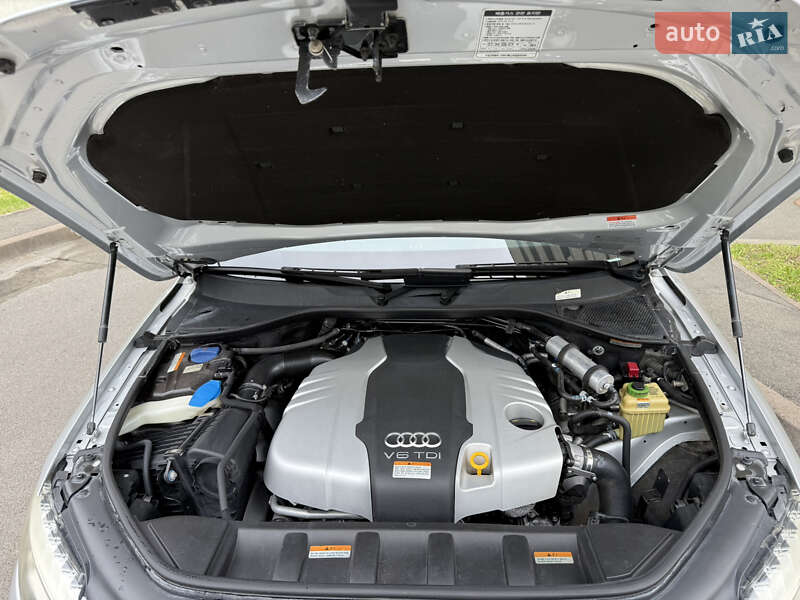 Позашляховик / Кросовер Audi Q7 2014 в Києві