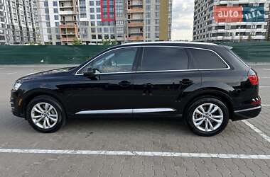 Позашляховик / Кросовер Audi Q7 2017 в Києві