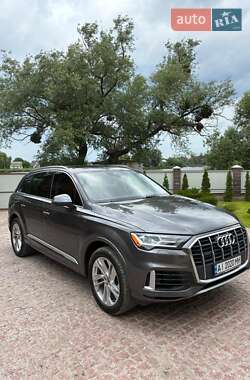 Внедорожник / Кроссовер Audi Q7 2020 в 