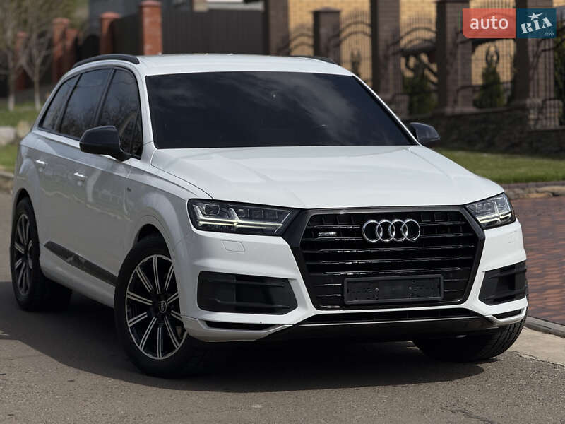 Внедорожник / Кроссовер Audi Q7 2017 в Одессе