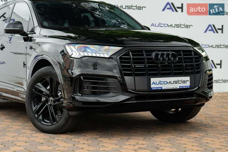 Внедорожник / Кроссовер Audi Q7 2020 в Киеве