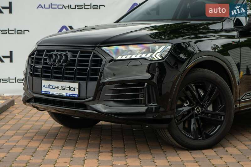 Внедорожник / Кроссовер Audi Q7 2020 в Киеве