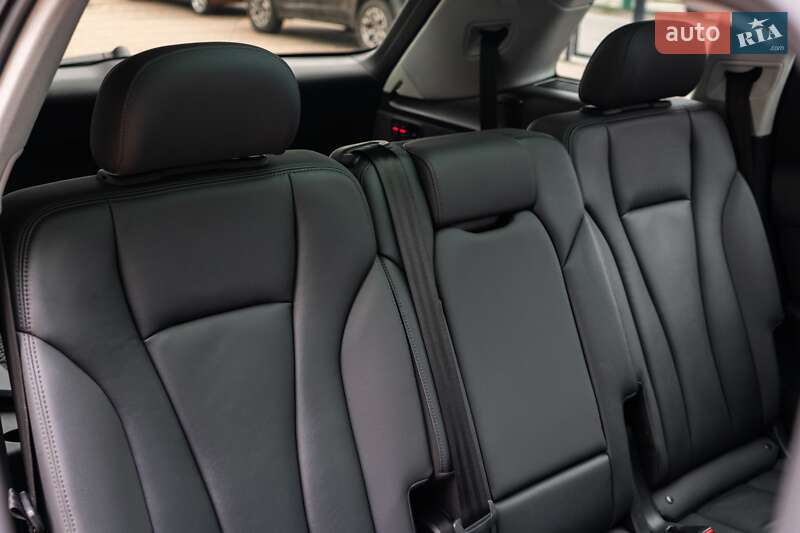 Внедорожник / Кроссовер Audi Q7 2020 в Киеве
