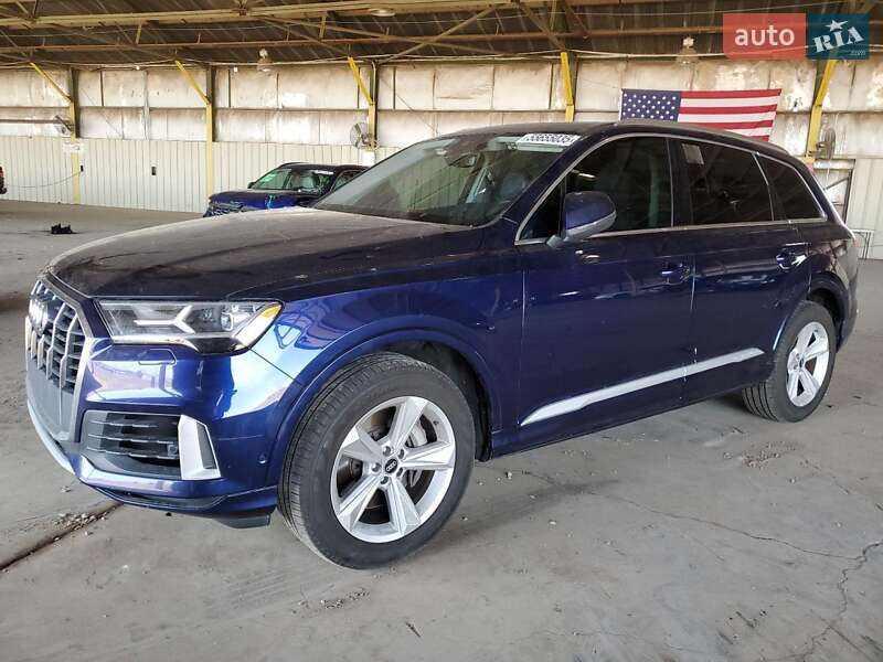 Внедорожник / Кроссовер Audi Q7 2022 в 