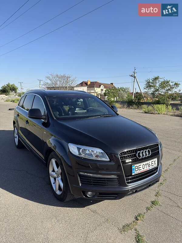 Внедорожник / Кроссовер Audi Q7 2008 в Николаеве