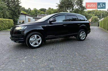 Внедорожник / Кроссовер Audi Q7 2012 в 