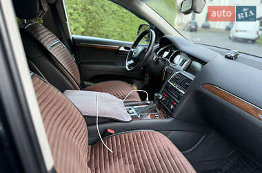 Внедорожник / Кроссовер Audi Q7 2012 в 