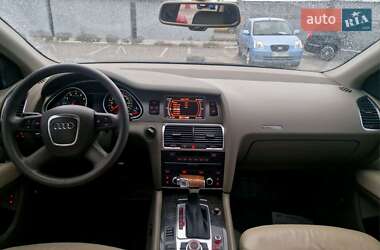 Позашляховик / Кросовер Audi Q7 2006 в 